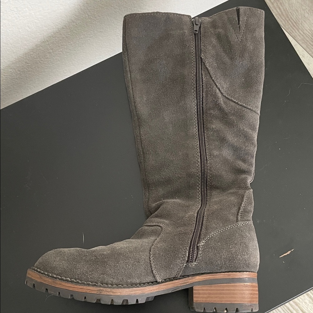 Kenneth Cole Gray Ankle Boots